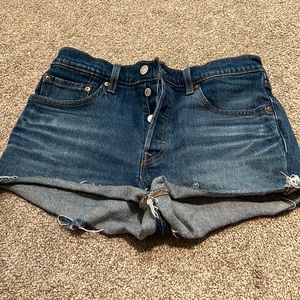 Womens Levi shorts